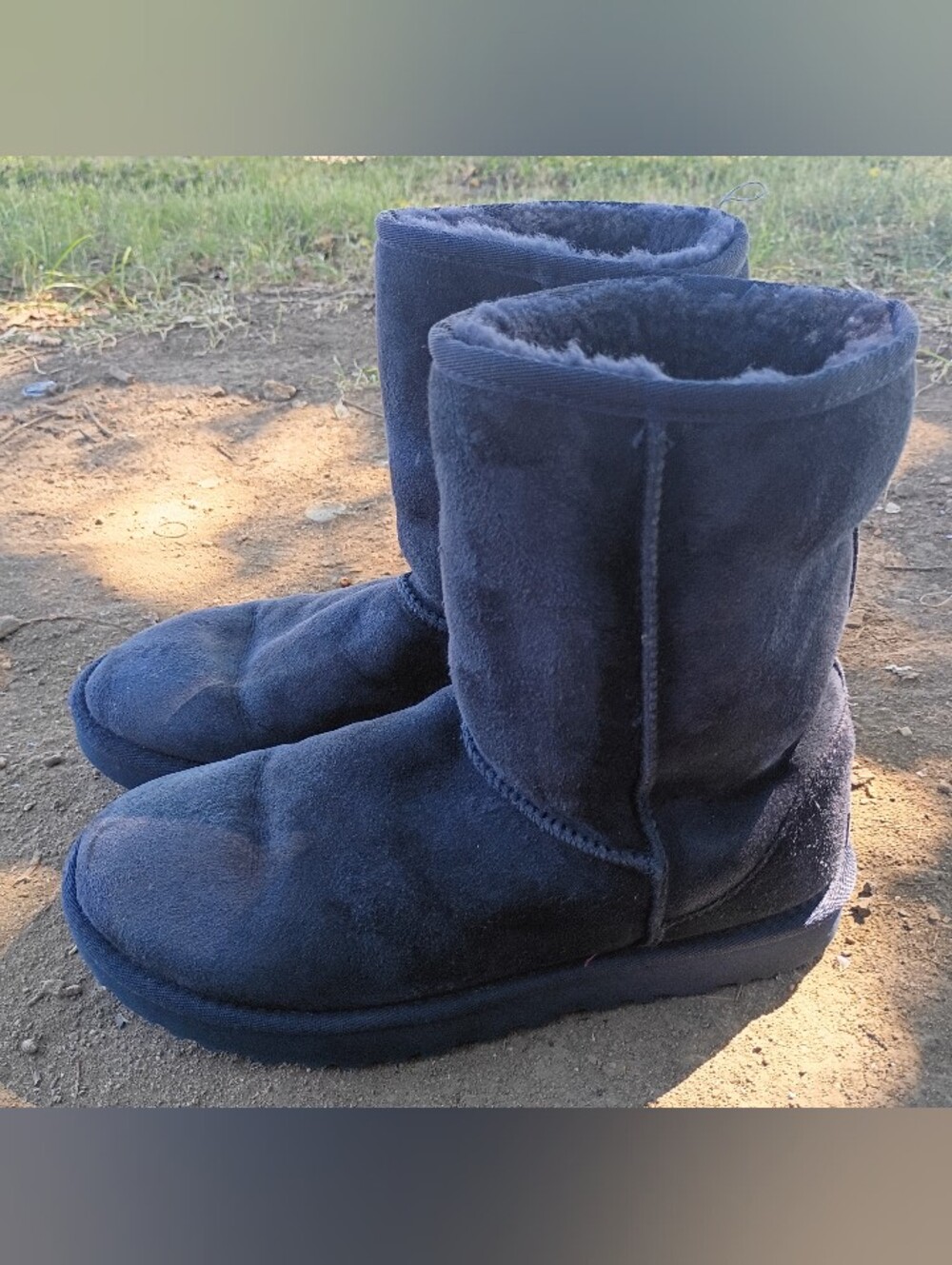 Ugg Classic Cozy Women's Shearling Boots - Navy Size 9